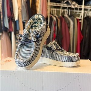 Kids Moccasins in Black and Cream